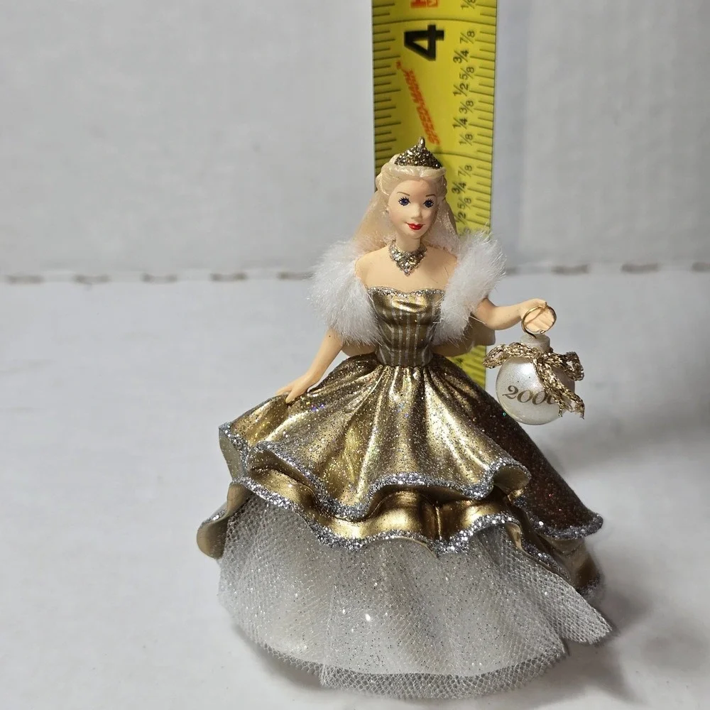 Hallmark Keepsake Celebration Barbie Doll Ornament Special 2000‎ Edition New!